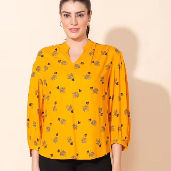 Tamsy Yellow Floral Printed Placket V-Neck Gathered Top - L NEW - Picture 2 of 3